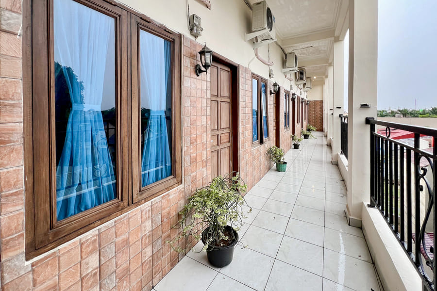 RedDoorz @ Golden Cempaka Medan