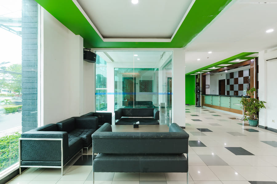 Urbanview Hotel Cosmo Jambi