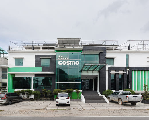 Urbanview Hotel Cosmo Jambi