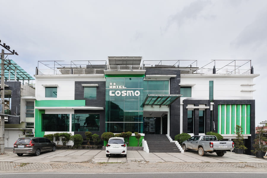 Urbanview Hotel Cosmo Jambi