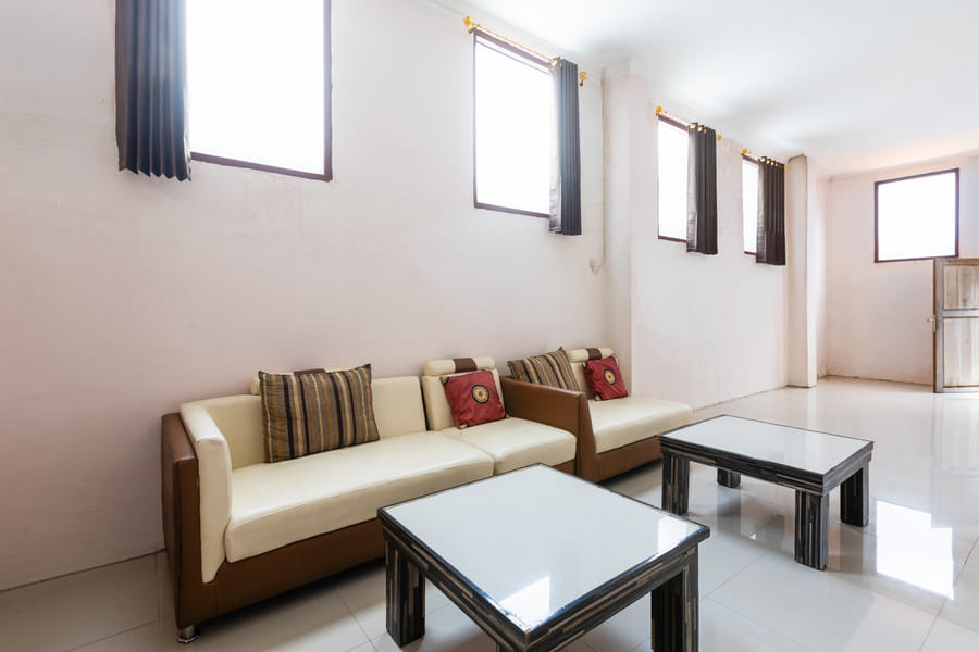 RedDoorz @ Ideal Home Banjarmasin