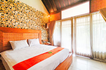 The Lavana Green Asri Cottage