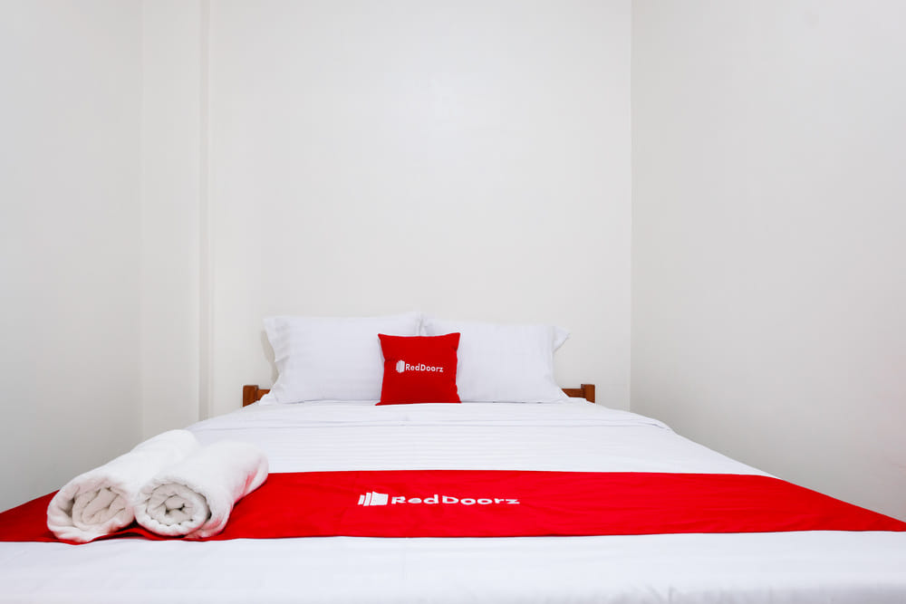 RedDoorz Room