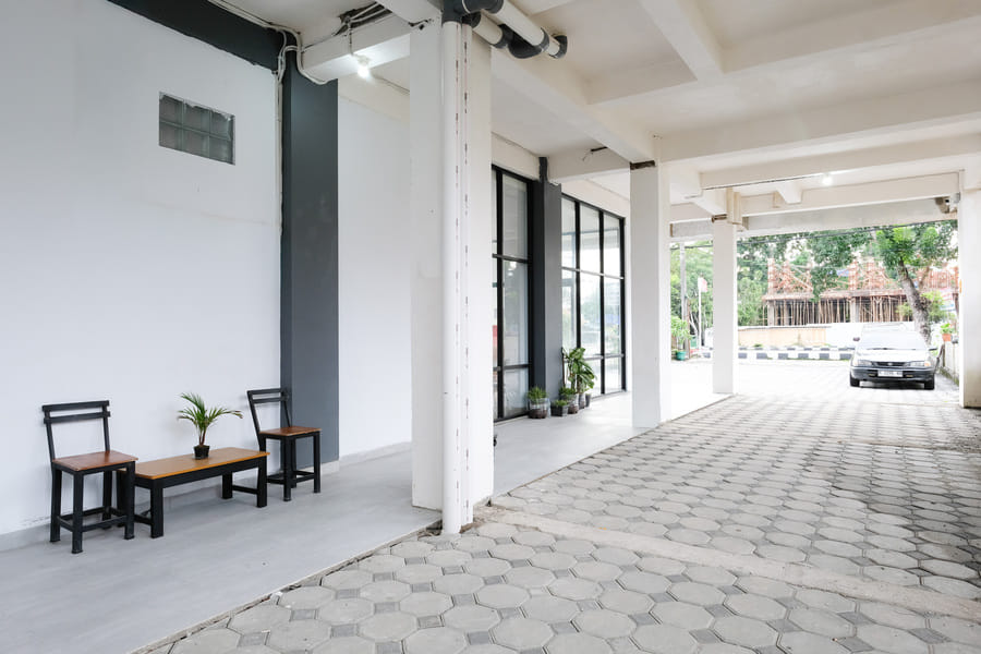 RedDoorz @ Double A Guesthouse UMY