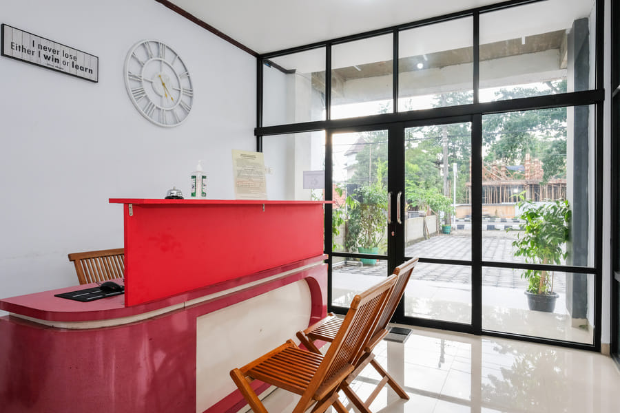 RedDoorz @ Double A Guesthouse UMY