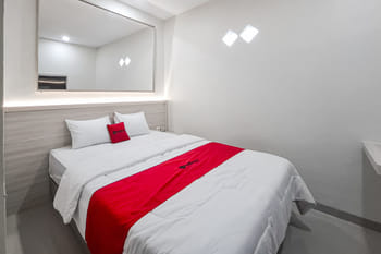 RedDoorz Fortuna Infinity Near Alun Alun Sragen