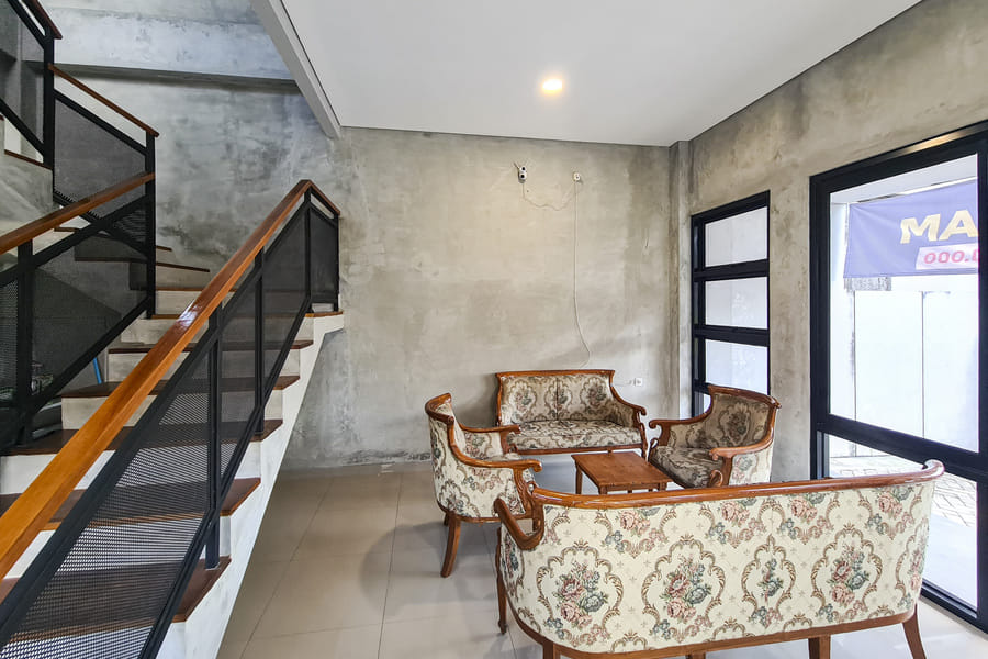 RedDoorz near Stasiun Purwokerto 2