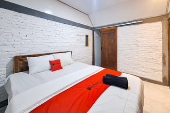 RedDoorz Syariah @ Kampoeng Ngapak Kebumen