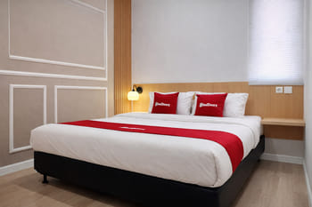 RedDoorz @ Mouza Guest House Antapani Arcamanik Bandung