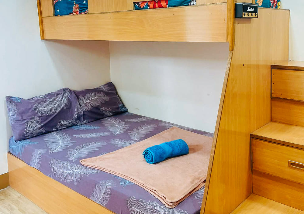 RedDoorz Triple Room
