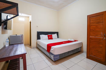 Reddoorz @Griya Kampar Madiun