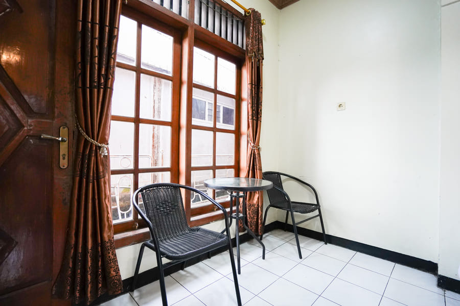 RedDoorz near Sarangan Lake