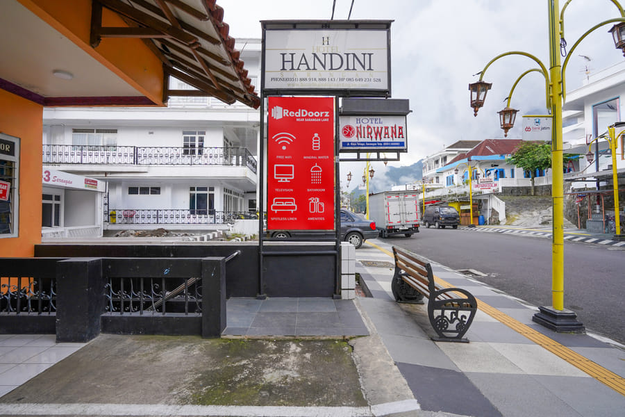 RedDoorz near Sarangan Lake