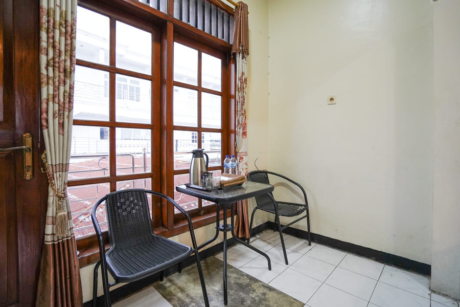 RedDoorz near Sarangan Lake