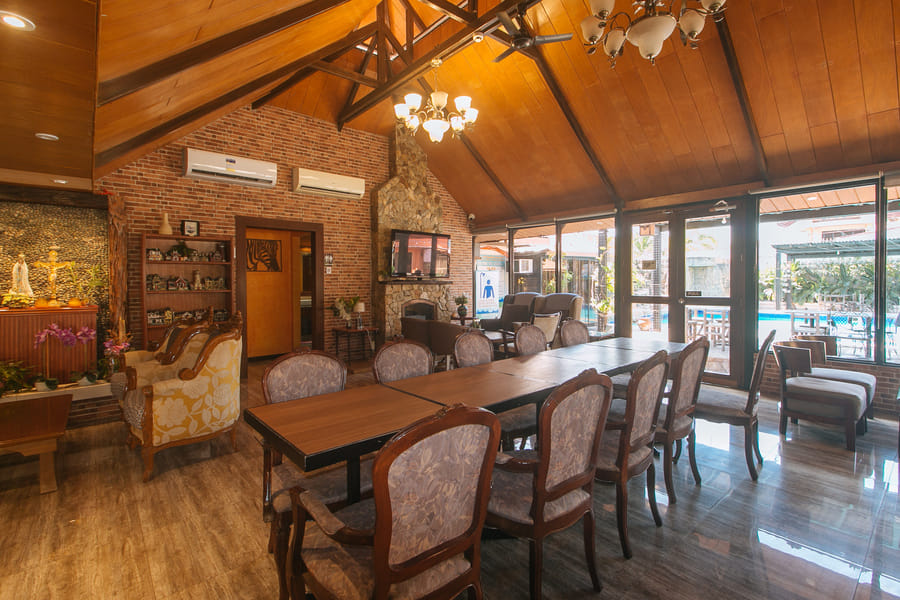 RedDoorz Plus @ Starhomes Olivianville 