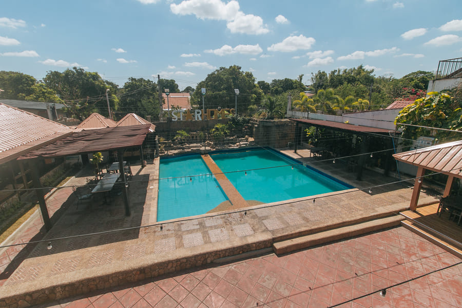 RedDoorz Plus @ Starhomes Olivianville 