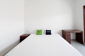 Urbanview Hotel Tegal Jinah