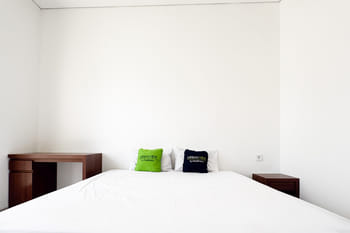 Urbanview Hotel Tegal Jinah