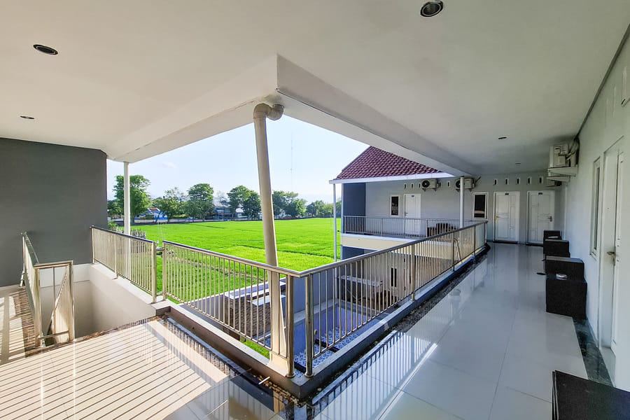 RedDoorz @ Hotel Galaksi Ponorogo