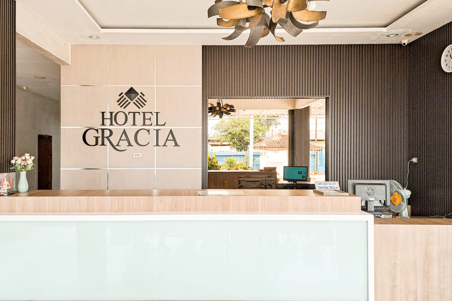 Urbanview Hotel Gracia Metro Lampung