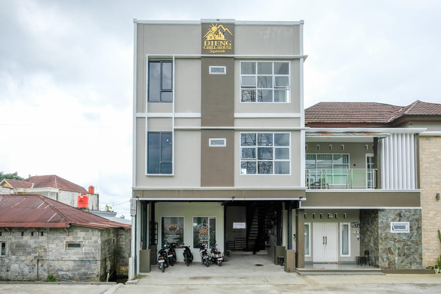 Urbanview Hotel Dieng Chill House Syariah