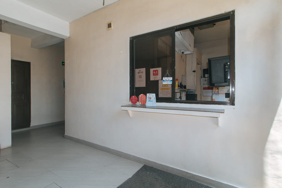 RedDoorz near NAIA Terminal 1