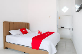 RedDoorz Syariah Bhumi Homestay Dieng near Telaga Menjeran