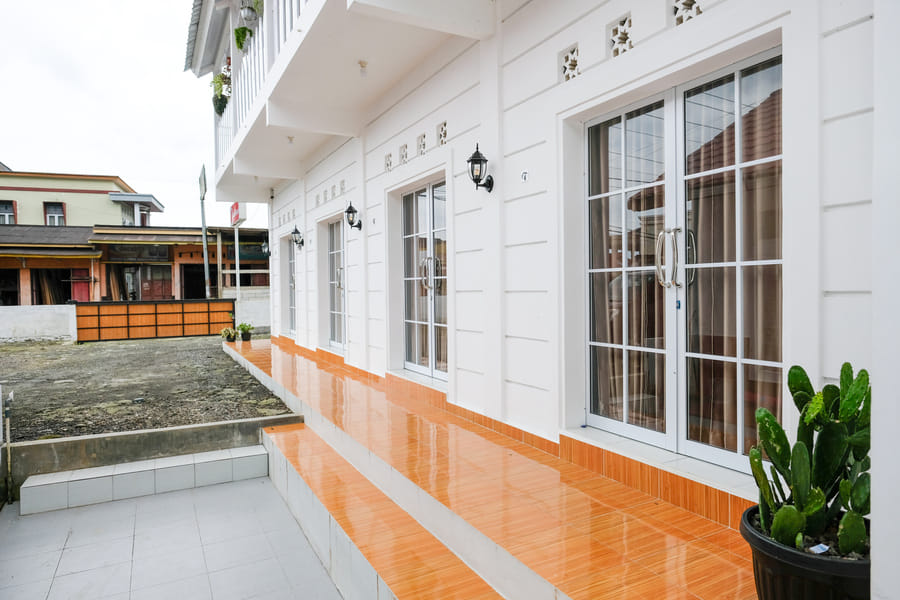 RedDoorz Syariah Bhumi Homestay Dieng near Telaga Menjeran