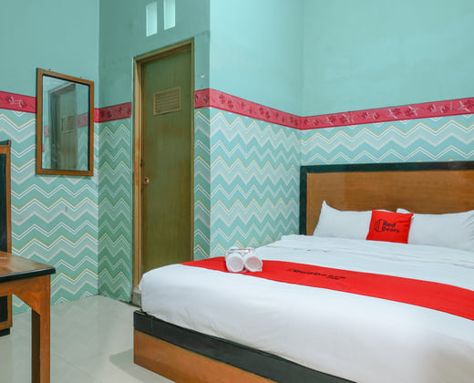 RedDoorz near RSUD Kardinah Tegal