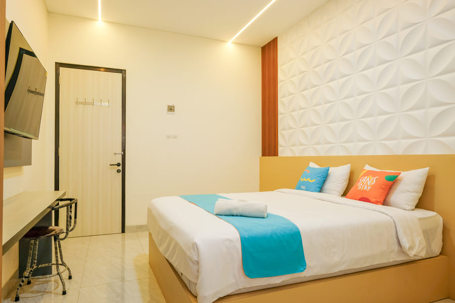 Sans Stay Syariah Alesa Home Tegal