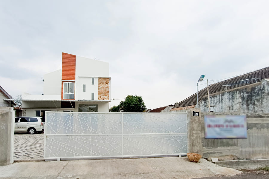 Happy Family Homestay Jember Mitra RedDoorz