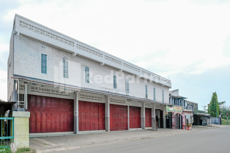 Kaku Maru Kostel Mitra RedDoorz