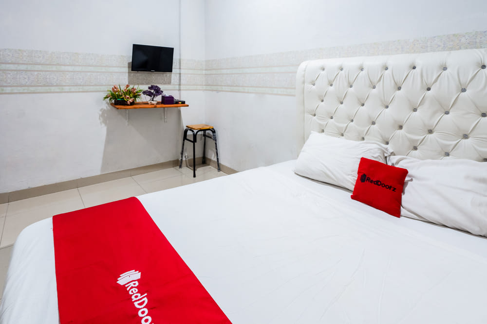 RedDoorz Room