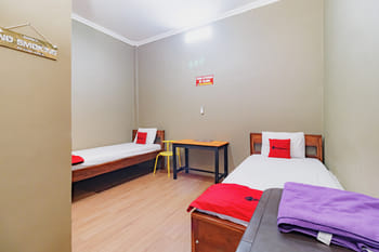 RedDoorz Syariah @ Hostel Imah 3 Lampung