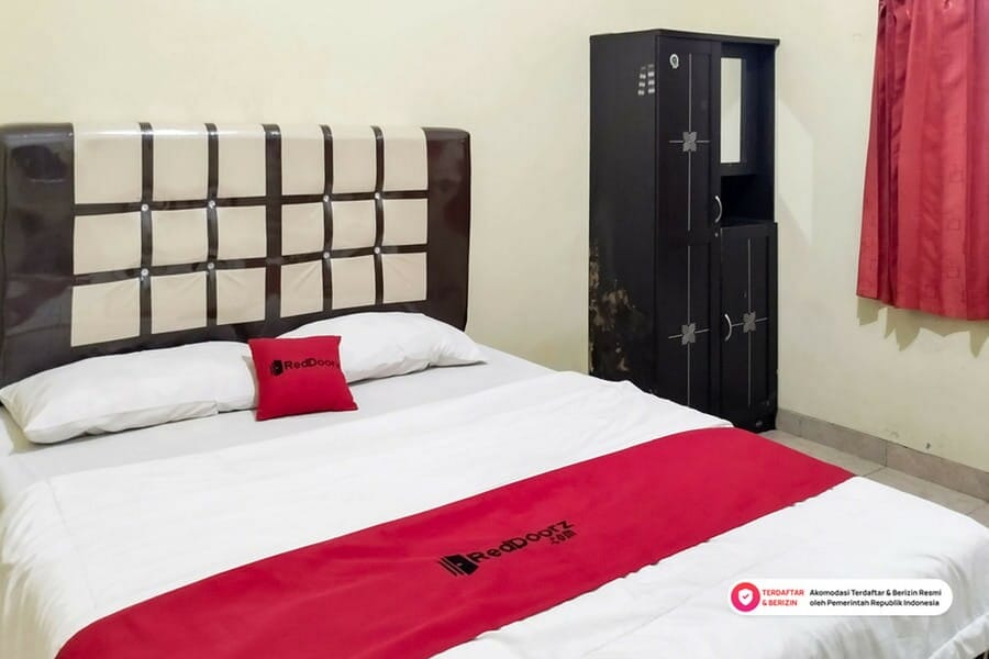 RedDoorz @ Guesthouse Oemah Opa Metro Lampung