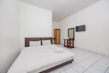 Hotel Pelangi Merak RedPartner