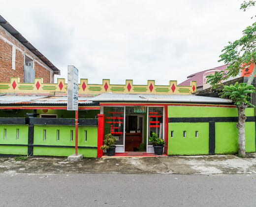 RedDoorz Syariah near Paradiso Beach Sabang  