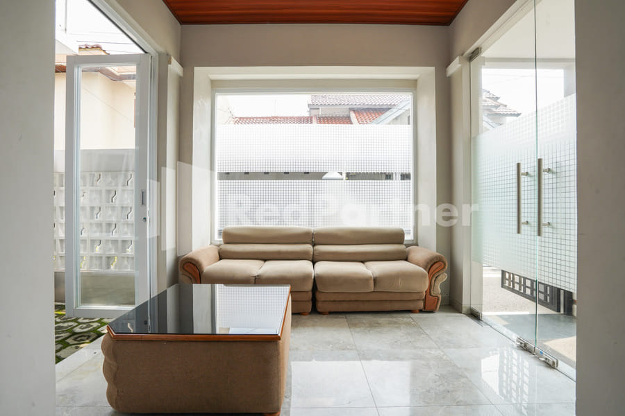 Griya Banyuanyar Syariah Near Graha Saba Buana Mitra RedDoorz