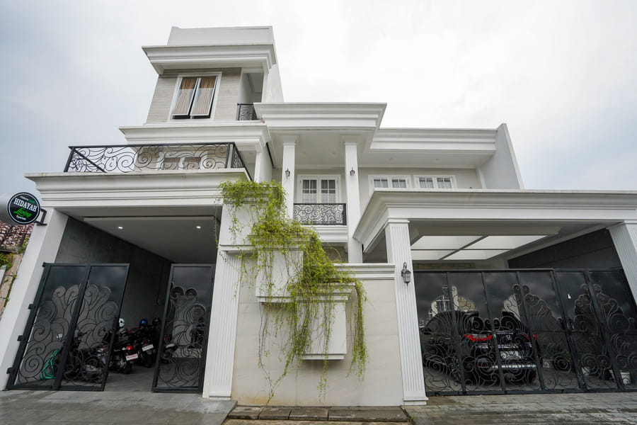 Urbanview Hidayah Living Syariah Balekambang Manahan