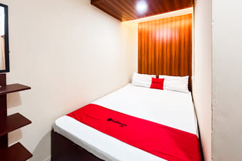 RedDoorz near Riau Junction Mall 2