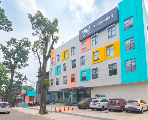 Sans Hotel Alexander Bandung