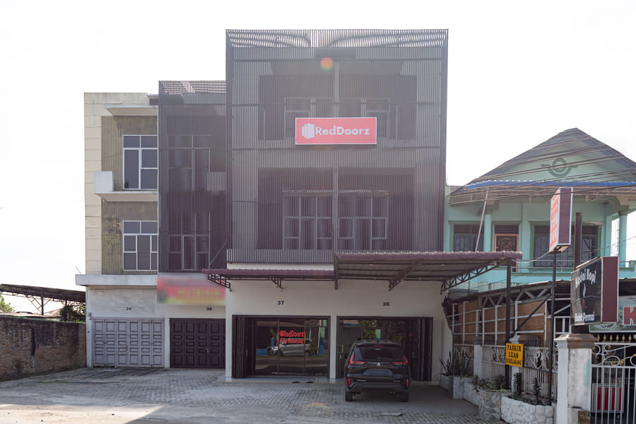 RedDoorz @ Simpang Pemda Medan