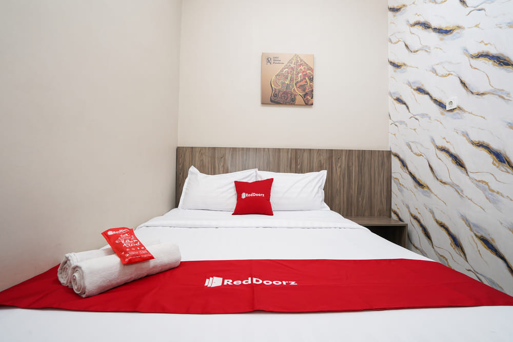 RedDoorz Room