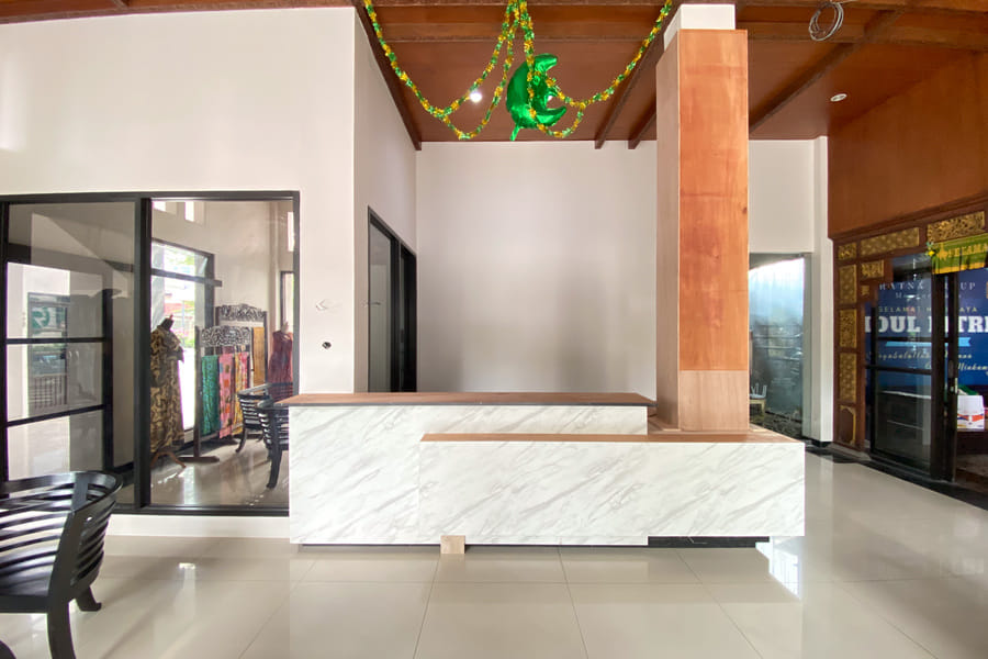 Urbanview Hotel Ratna Syariah