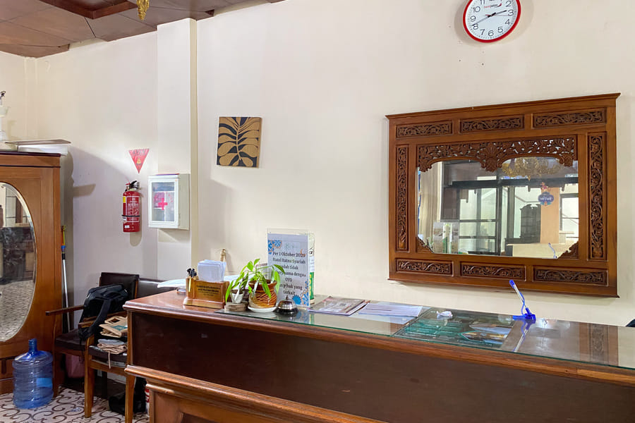 Urbanview Hotel Ratna Syariah