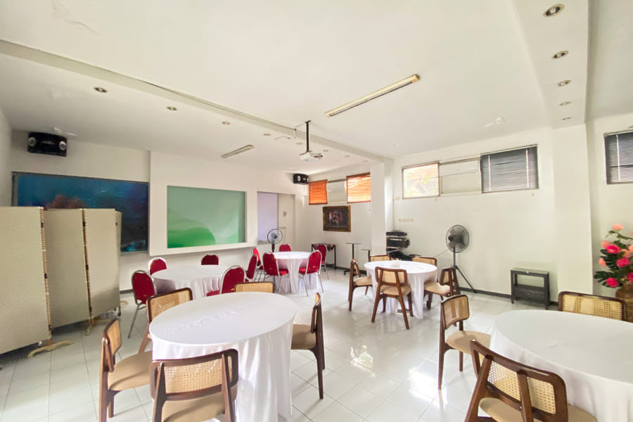 Urbanview Hotel Ratna Syariah