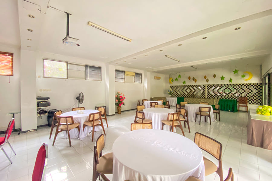 Urbanview Hotel Ratna Syariah