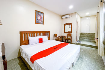 RedDoorz near Istana Bogor 2