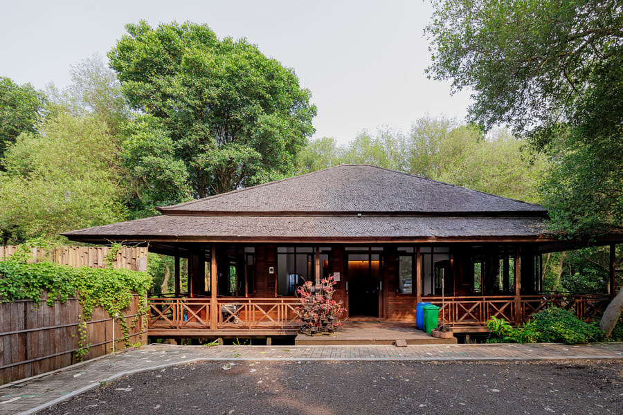 RedDoorz Resort @ Taman Wisata Mangrove