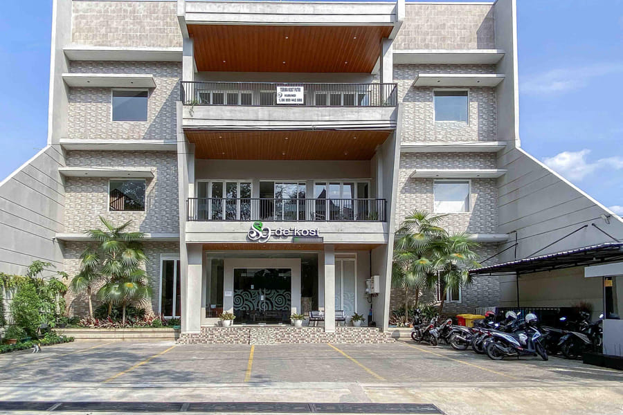 RedDoorz Syariah near Universitas Negeri Malang 2